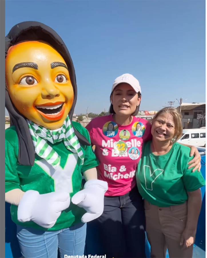 Michelle Bolsonaro participa de carreata no Entorno do DF