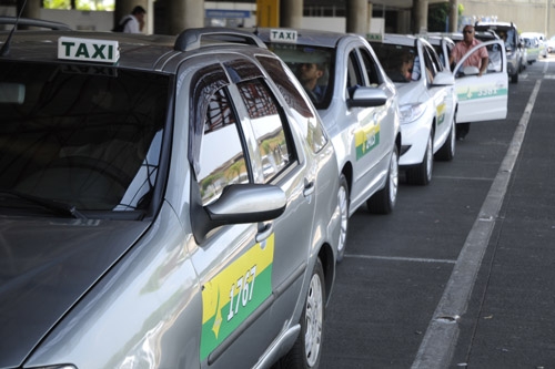 Sancionada extensão de isenção de IPI para taxistas e portadores de deficiência até 2026